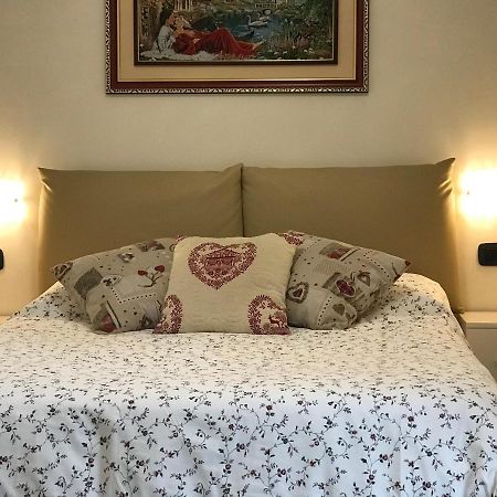 Trilocale Centro Cervinia Apartment เบรยล์-แชร์วิเนีย ภายนอก รูปภาพ