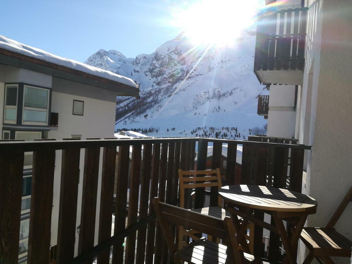 Trilocale Centro Cervinia Apartment เบรยล์-แชร์วิเนีย ภายนอก รูปภาพ